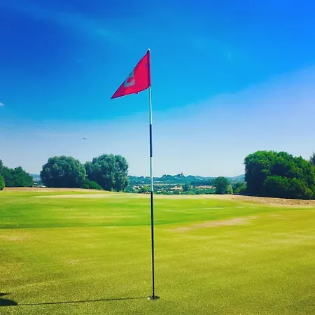 Sacuba & Botanic Golf Club * אולביה